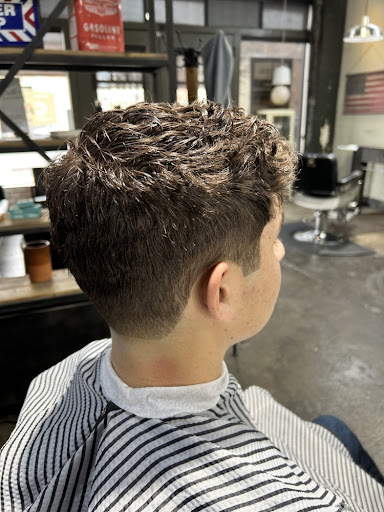 Highly textured men's haircut styling